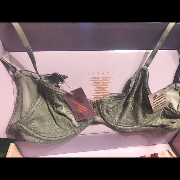 Bras - Picture 2 of 3